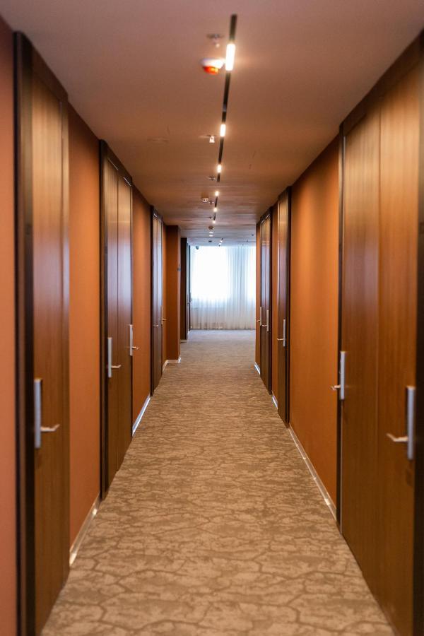 Small Hotel ヴィーンヌィツャ エクステリア 写真