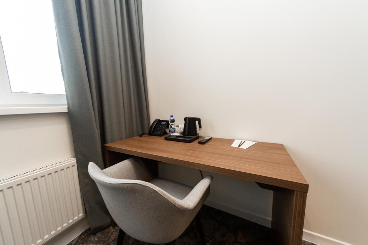Small Hotel ヴィーンヌィツャ エクステリア 写真