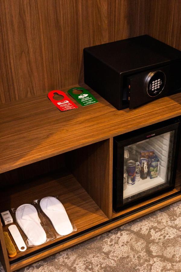 Small Hotel ヴィーンヌィツャ エクステリア 写真