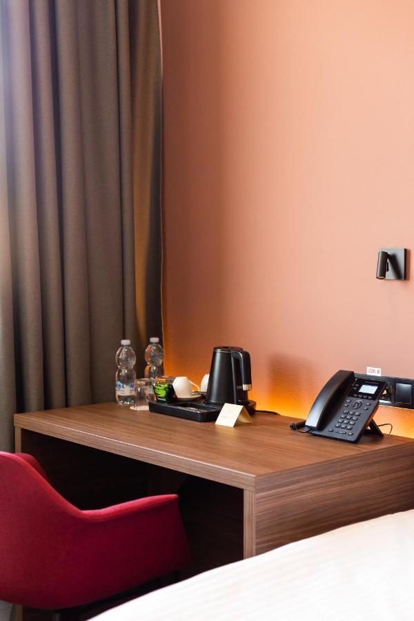 Small Hotel ヴィーンヌィツャ エクステリア 写真