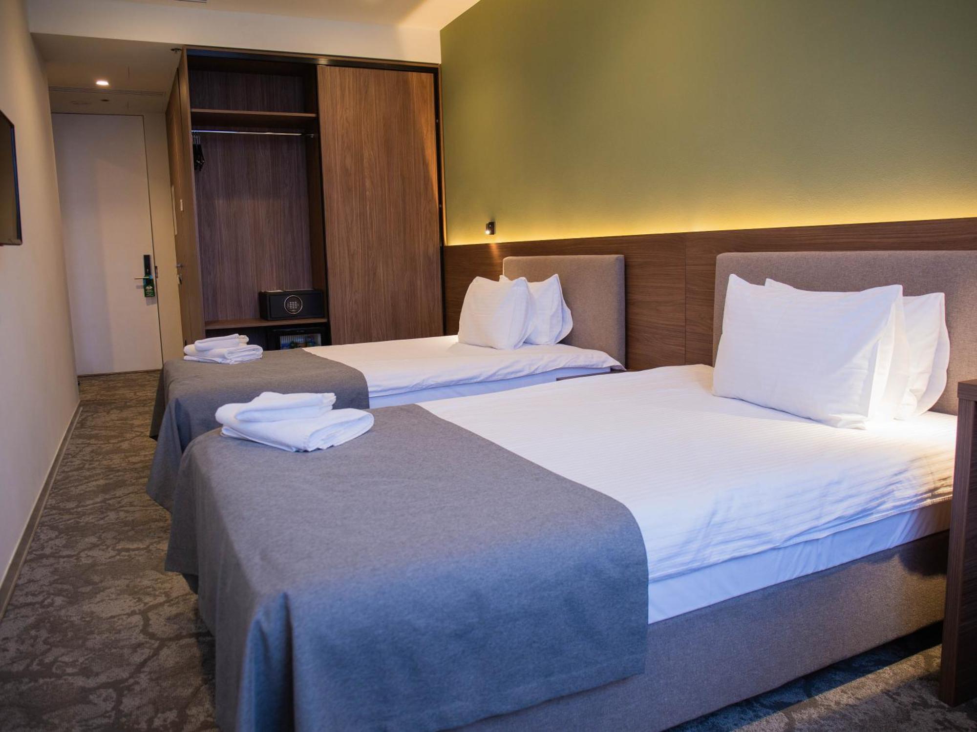 Small Hotel ヴィーンヌィツャ エクステリア 写真