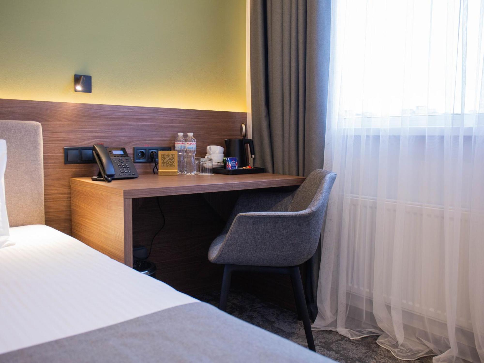 Small Hotel ヴィーンヌィツャ エクステリア 写真